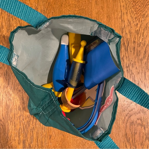 2005  Fisher Price Pretend Play Medical Doctor Bag with Tools - Picture 2 of 7